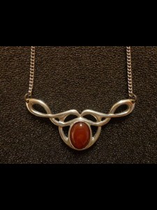 http://www.forvikingsonly.nu/118-321-thickbox/pendant-with-natural-stone-and-chain.jpg