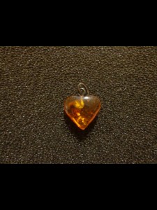 http://www.forvikingsonly.nu/138-347-thickbox/amber-pendant-heart-polished-amber.jpg
