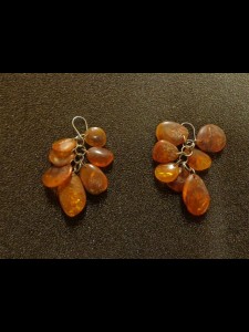 http://www.forvikingsonly.nu/139-348-thickbox/ear-rings-in-silver-with-polished-pieces-of-amber.jpg