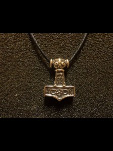 http://www.forvikingsonly.nu/151-360-thickbox/pendant-with-leather-necklace.jpg