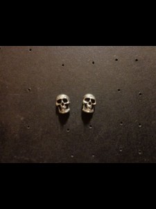 http://www.forvikingsonly.nu/198-407-thickbox/pin-skull.jpg