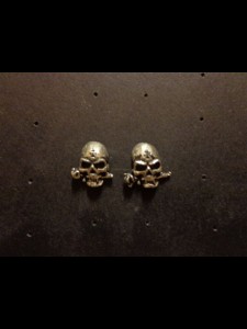 http://www.forvikingsonly.nu/200-409-thickbox/pin-skull.jpg