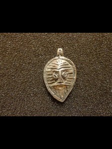 http://www.forvikingsonly.nu/288-497-thickbox/pendant-face-mask.jpg