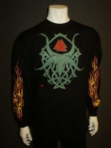 http://www.forvikingsonly.nu/53-208-thickbox/t-shirt-horn-tribal.jpg